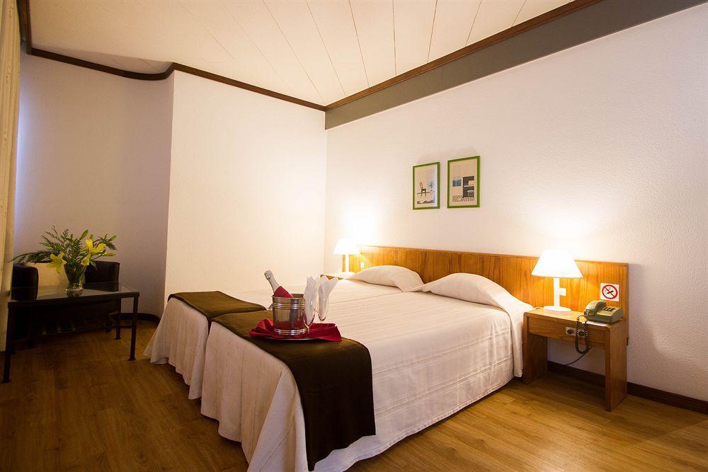 Hotel Windsor Φουνκάλ Δωμάτιο φωτογραφία
